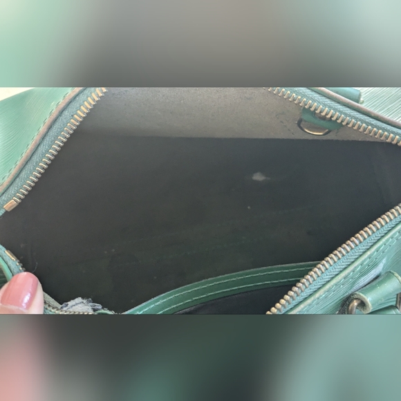 Louis Vuitton Epi speedy 25 green